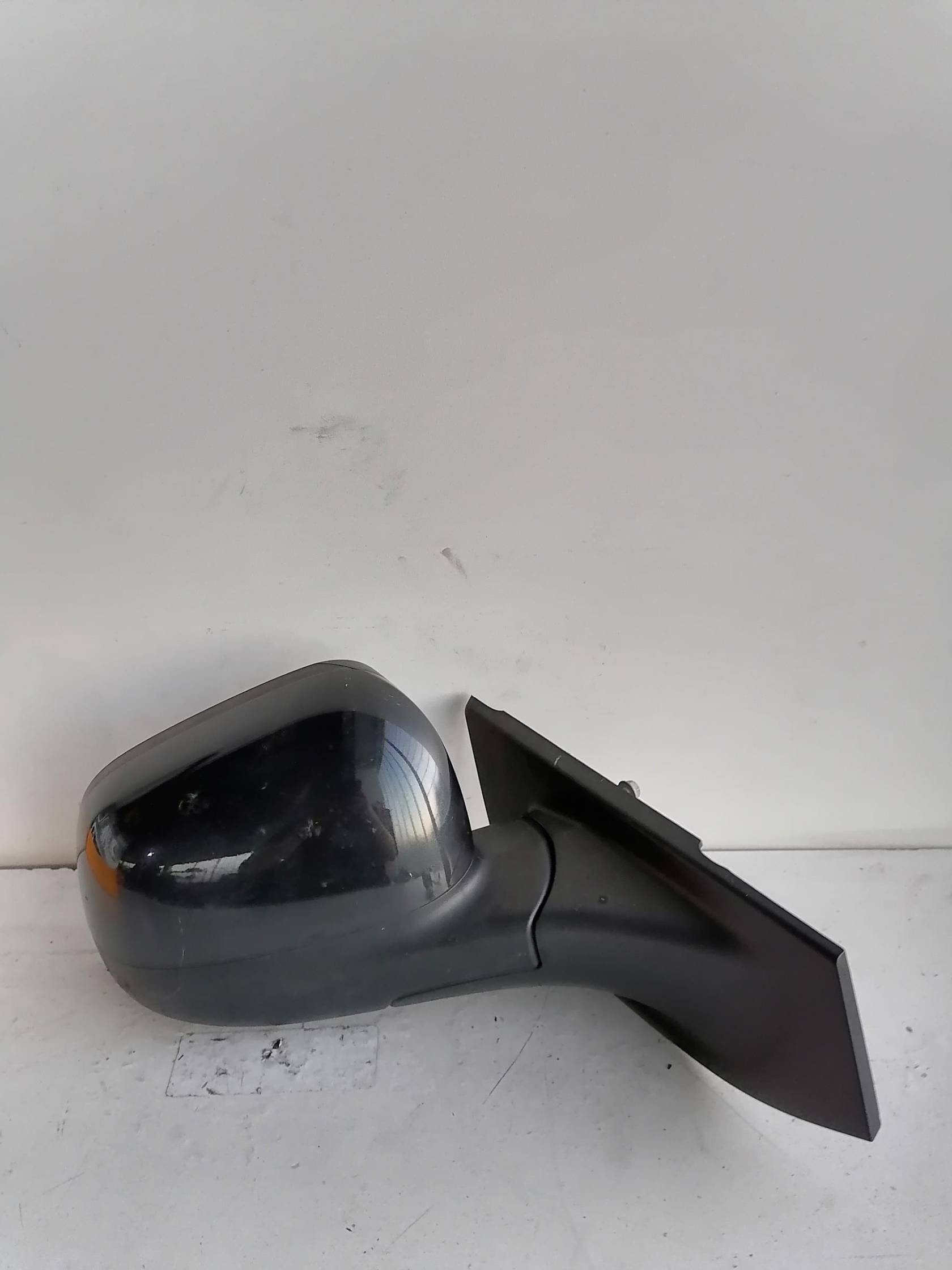 Retrovisore est. dx.